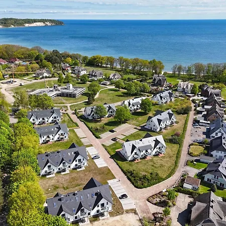 Strandnahe Rex Rugia: Seaside Retreat With Terrace And Access